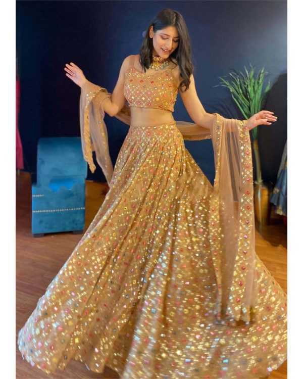 latest-stunning-yankita-kapoor-golden-color-bridal-lehenga-choli