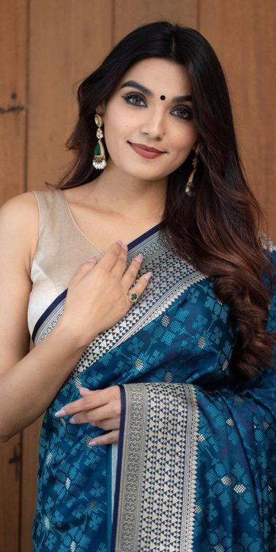 Decorative peacock Blue Color Soft Lichi Silk With Ordinary Design Saree