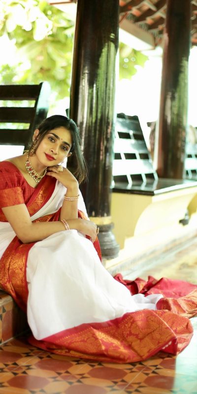 Traditionally White Color Soft Lichi Silk With Ordinary Design Saree