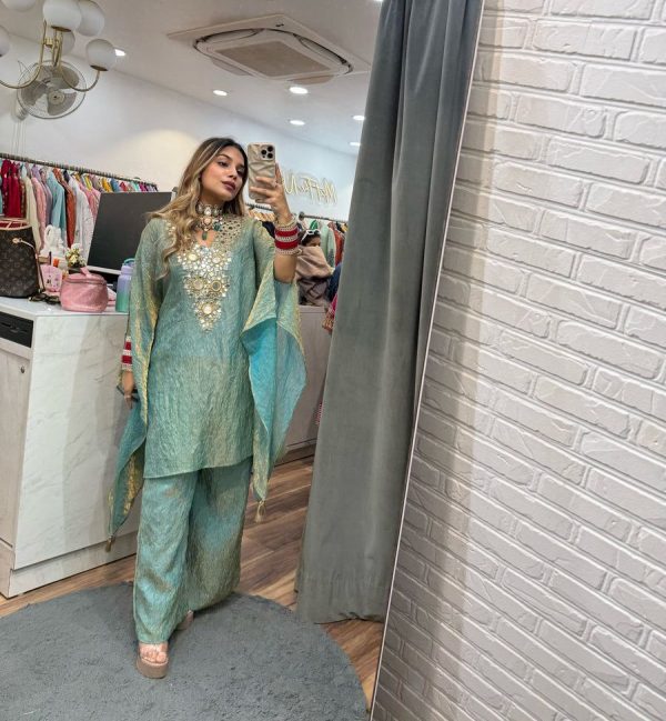 Pista Fendy Embroidery Salwar Suit