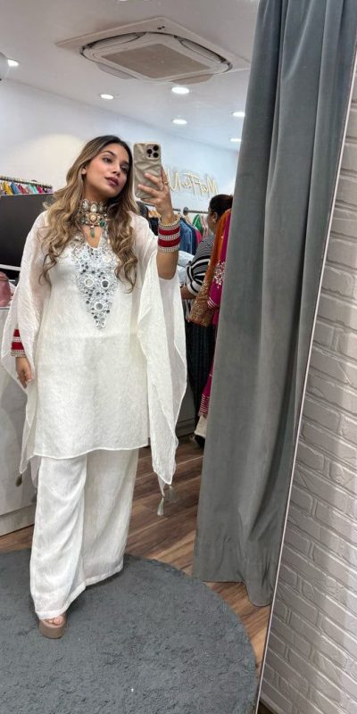 White Fendy Embroidery Salwar Suit