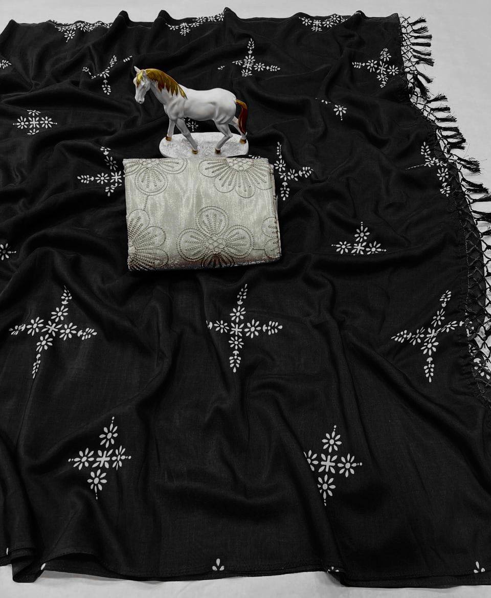 Black Natural Silk With Thread Embroidery Saree - Image 3