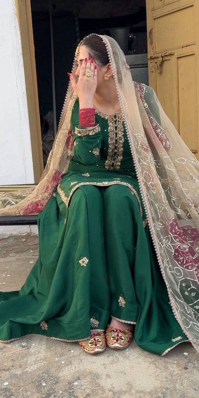LG 1996 Green Chinon Salwar Suit Perfect for Wedding, Party, Festival Celebrations, Diwali, Lohri . Grab it for ₹1999. Delivery 4-6 Working Days. | Jump Suits, Salwar suit, Designer Suits, Casual Suits, Creative suits, Palazzo Suits, Party Wear Suits, Patiala Suits, Straight Suits
