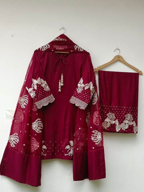 Maroon Natural Crep Silk Embroidery Salwar Suit