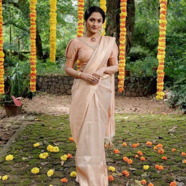 KP 4040 Off White Soft Lichi Silk Saree Perfect for Wedding, Party, Ethnic Day, Raksha Bandhan, Temple Visit Exclusive Offer ₹1299. Delivery 4-6 Working D | Sarees, Bollywood Sarees, Creative Sarees, Designer Sarees, Embroidered Sarees, Ethnic Saree, Modern Digital sarees, Party Wear Sarees