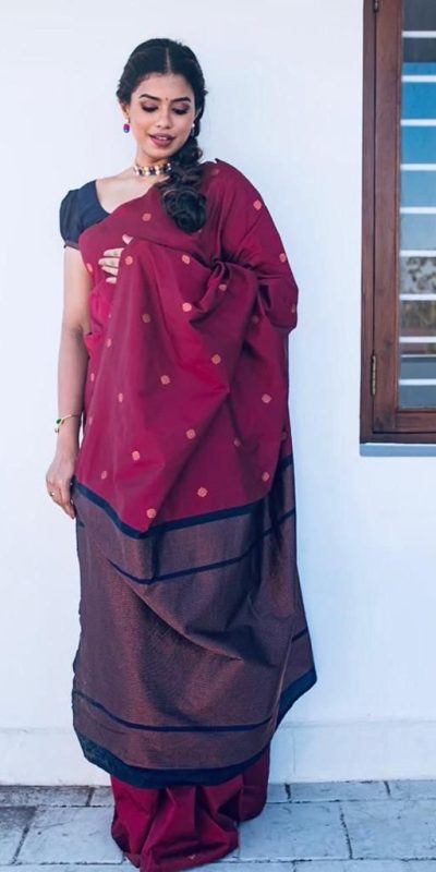 KP 5000 Red Soft Lichi Silk Saree with Designer Work. Wedding, Party, Festive, Events, Now at just ₹1249. Delivery 4-6 Working Days. Shop now. | Sarees, Bollywood Sarees, Creative Sarees, Designer Sarees, Embroidered Sarees, Ethnic Saree, Modern Digital sarees, Party Wear Sarees