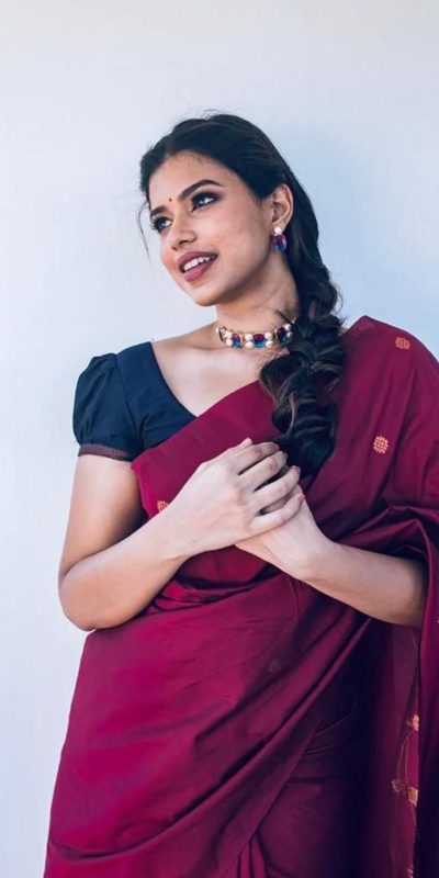 KP 5000 Red Soft Lichi Silk Saree with Designer Work. Wedding, Party, Festive, Events, Now at just ₹1249. Delivery 4-6 Working Days. Shop now. | Sarees, Bollywood Sarees, Creative Sarees, Designer Sarees, Embroidered Sarees, Ethnic Saree, Modern Digital sarees, Party Wear Sarees