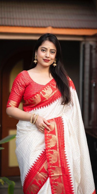 KP 5078 Red Color Soft Lichi Silk with Lace Work & Lace Border. Saree Best Price ₹1449. Delivery 4-6 Working Days. Shop now. | Sarees, Bollywood Sarees, Creative Sarees, Designer Sarees, Embroidered Sarees, Ethnic Saree, Modern Digital sarees, Party Wear Sarees