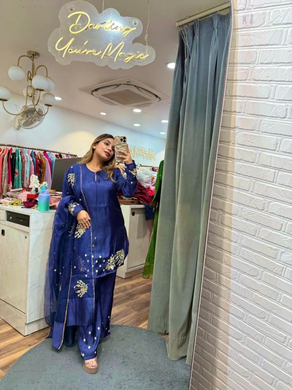 Royal Blue Natural Crep Silk Embroidery Salwar Suit