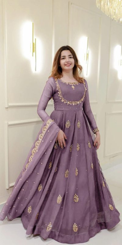 LG 2006 Lavender Georgette Gown Perfect for Wedding, Party, Engagement, Diwali, Sangeet . Exclusive Offer ₹1999. Delivery 4-6 Working Days. Shop now. | Gowns, Bollywood Gowns, Creative Gowns, Designer Gowns, Embroidered Gowns, Party Wear Gowns