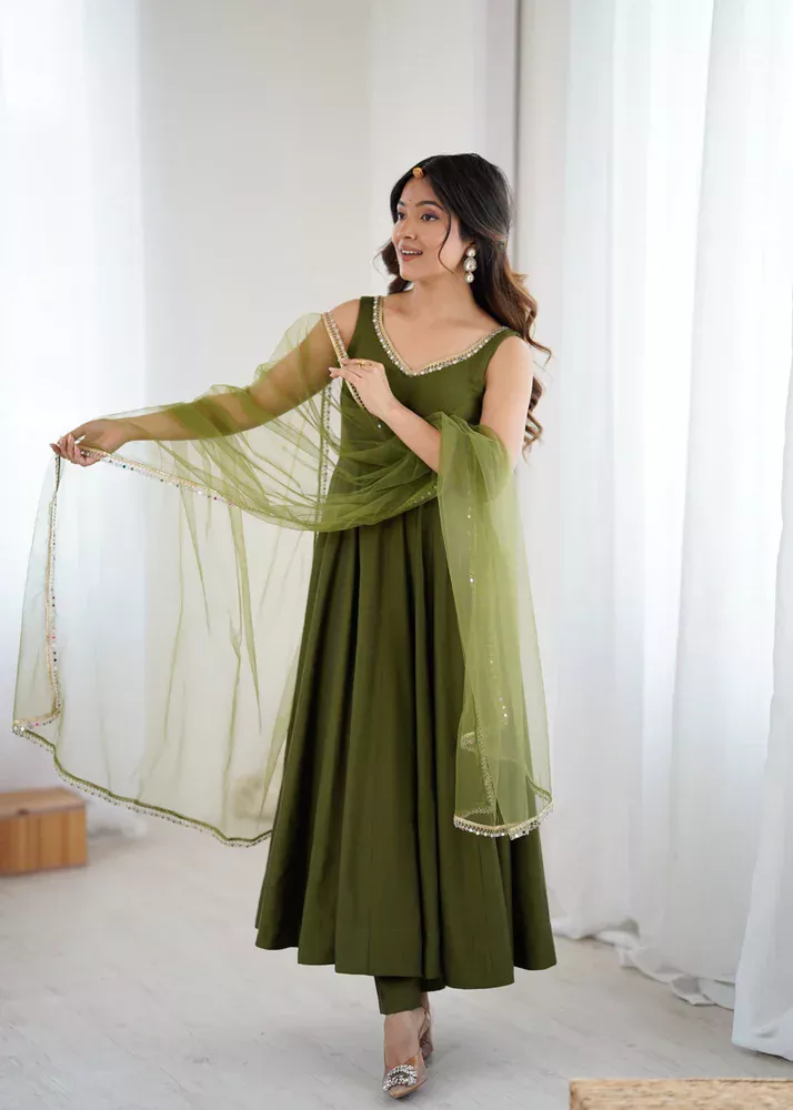 Mahendi Roman Silk Chanderi Mirror Work Gown - Image 4