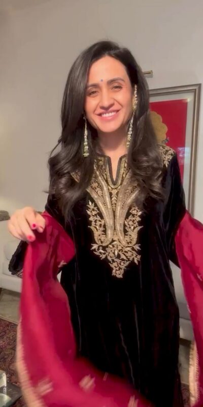 SRK 5216 Black in Viscose Velvet Embroidery Work & Lace Work Salwar Suit . Special Price ₹1899. Delivery 4-6 Working Days. Shop now. | Lehenga, Bollywood Lehenga, Creative Lehenga, Designer Lehenga, Embroidered Lehenga, Party Wear Lehenga