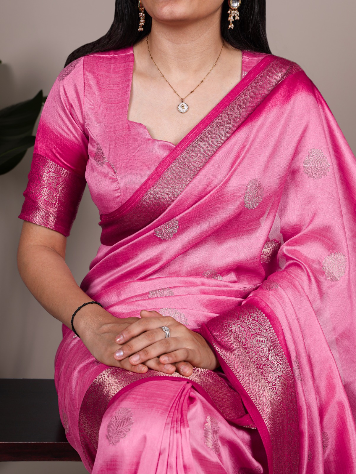 Pink Rumali Silk Zari Work Saree - Image 3