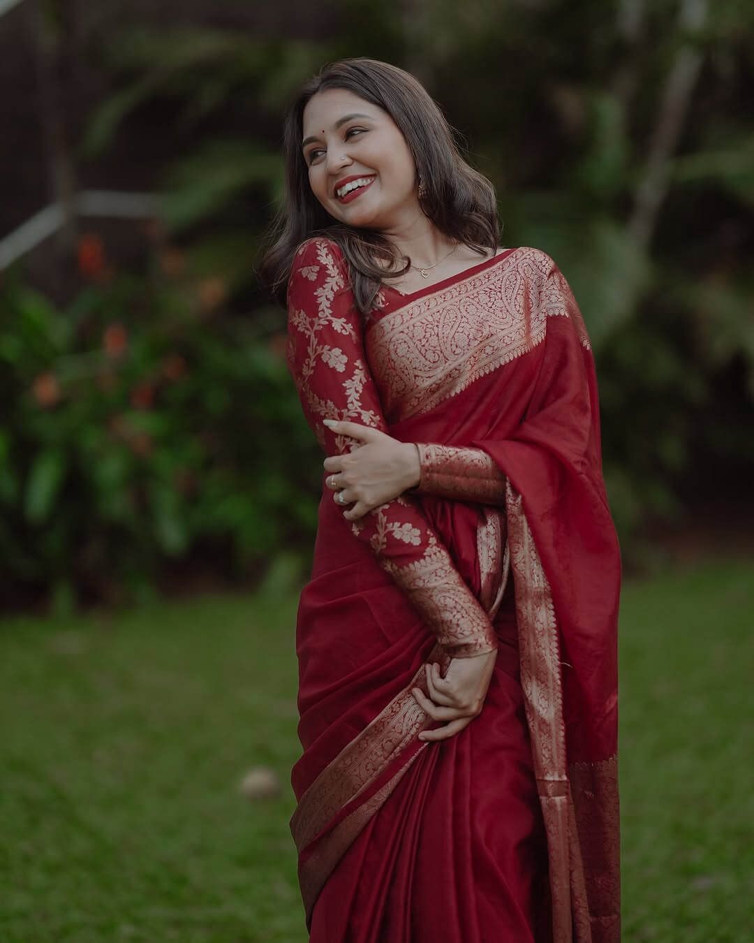 Red Soft Lichi Silk Border Lace Work Saree - Image 2