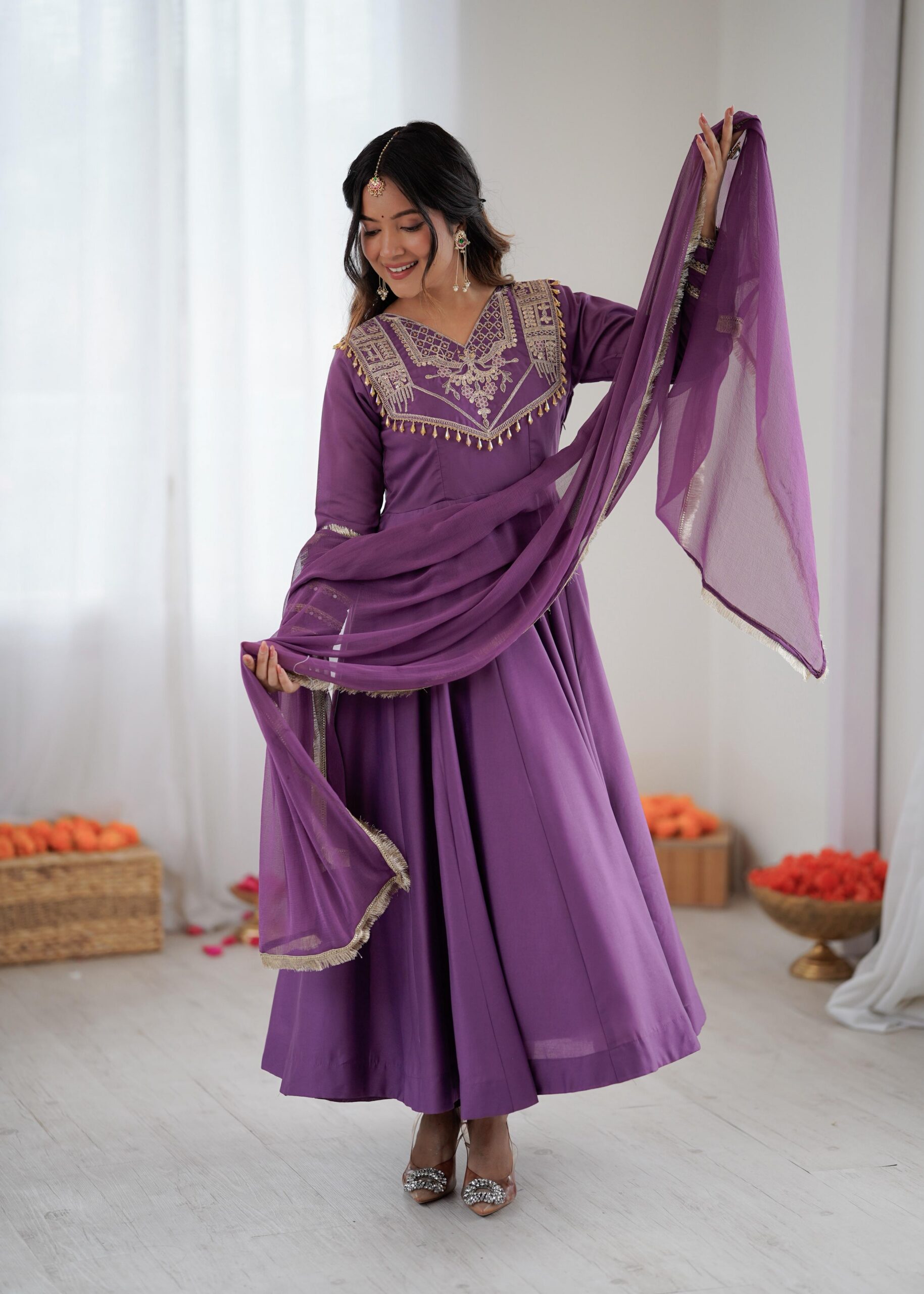 Lavender Roman Silk Lace Work Border Gown - Image 9