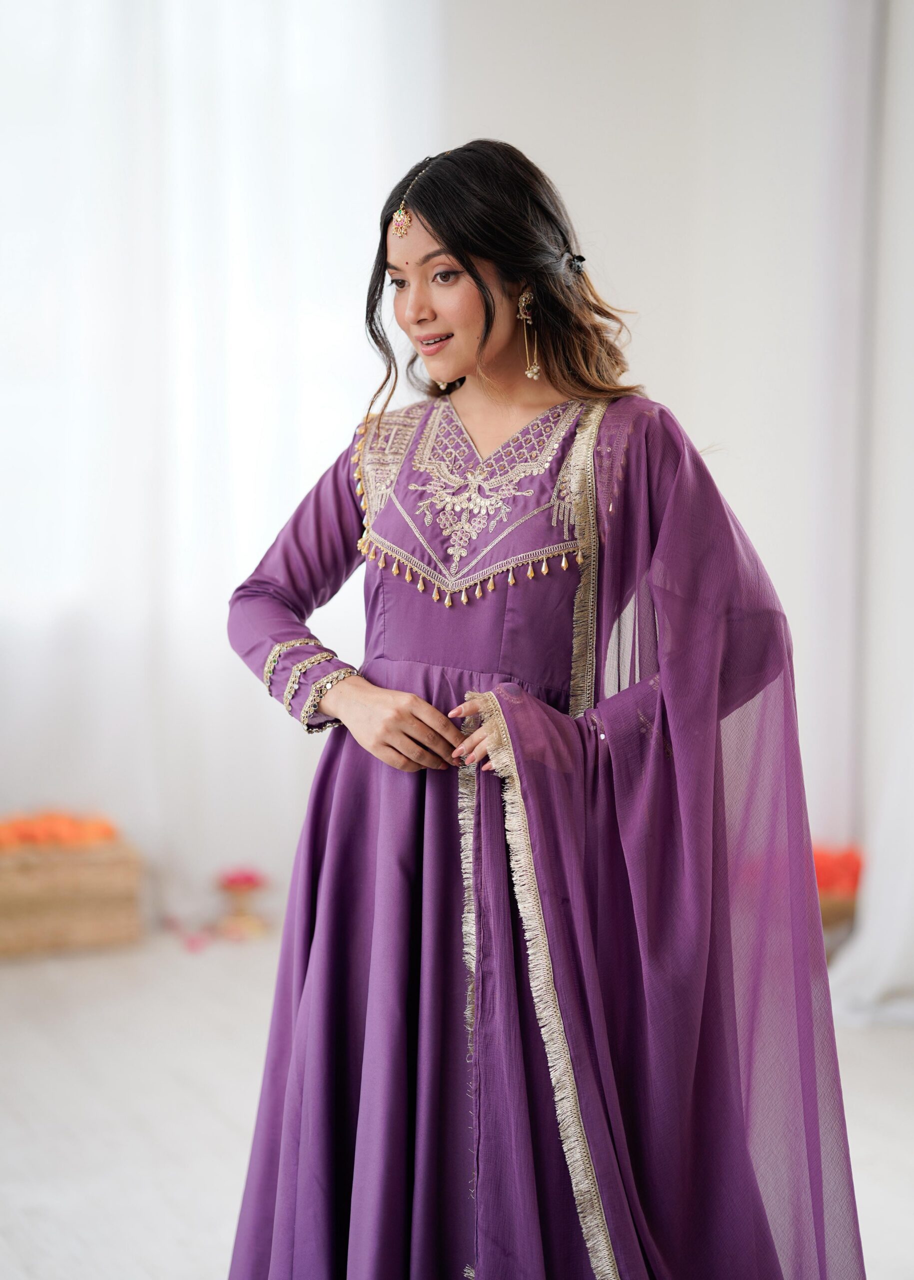 Lavender Roman Silk Lace Work Border Gown - Image 15