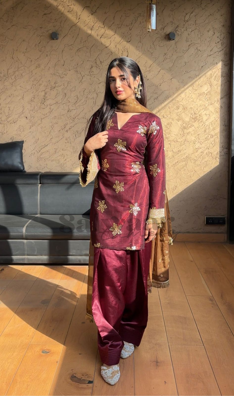 Maroon Natural Crep Silk Border Lace Work Salwar Suit - Image 6