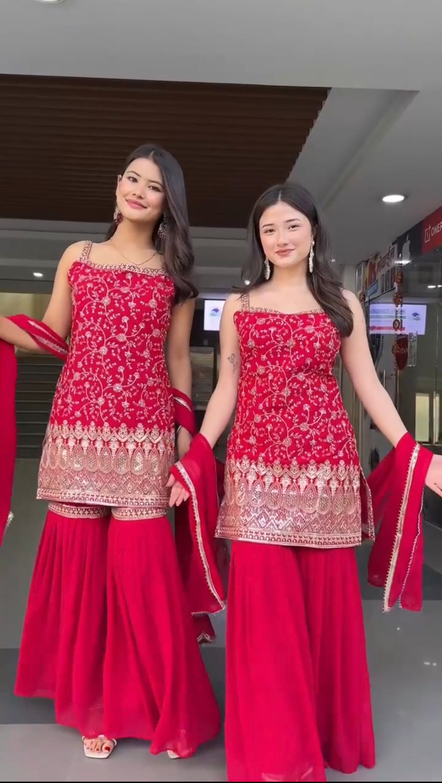 Red Georgette Thread Lace Work Salwar Suit - Image 4