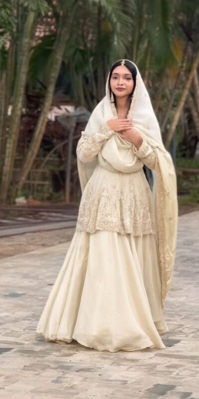 VLM 309 Off White Chinon Silk Salwar Suit with Embroidery Work & Lace Work. Get it for ₹2399. Delivery 4-6 Working Days. Shop now. | Jump Suits, Tops & Bottoms, Track Suits, Trendy Wear, Salwar suit, Designer Suits, Casual Suits, Creative suits, Palazzo Suits, Party Wear Suits, Patiala Suits, Straight Suits