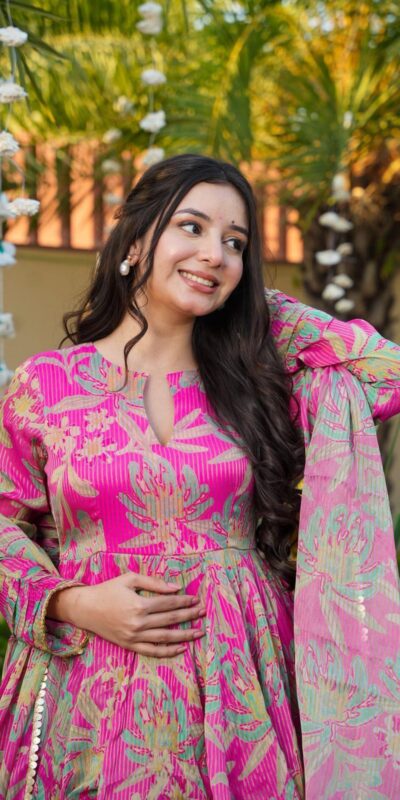 BD 1804 Pink Chinon Silk Salwar Suit Perfect for Wedding, Party, Diwali, Mehendi, Ganesh Chaturthi – . Best Price ₹2149. Delivery 4-6 Working Days. | Jump Suits, Tops & Bottoms, Track Suits, Trendy Wear, Salwar suit, Designer Suits, Casual Suits, Creative suits, Palazzo Suits, Party Wear Suits, Patiala Suits, Straight Suits