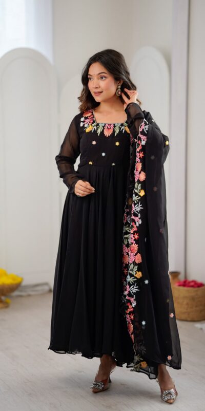 NSR 901 Black Faux Georgette Salwar Suit with Lace Work & Embroidery Work. Introductory Price ₹2099. Delivery 4-6 Working Days. Shop now. | Jump Suits, Salwar suit, Designer Suits, Casual Suits, Creative suits, Palazzo Suits, Party Wear Suits, Patiala Suits, Straight Suits