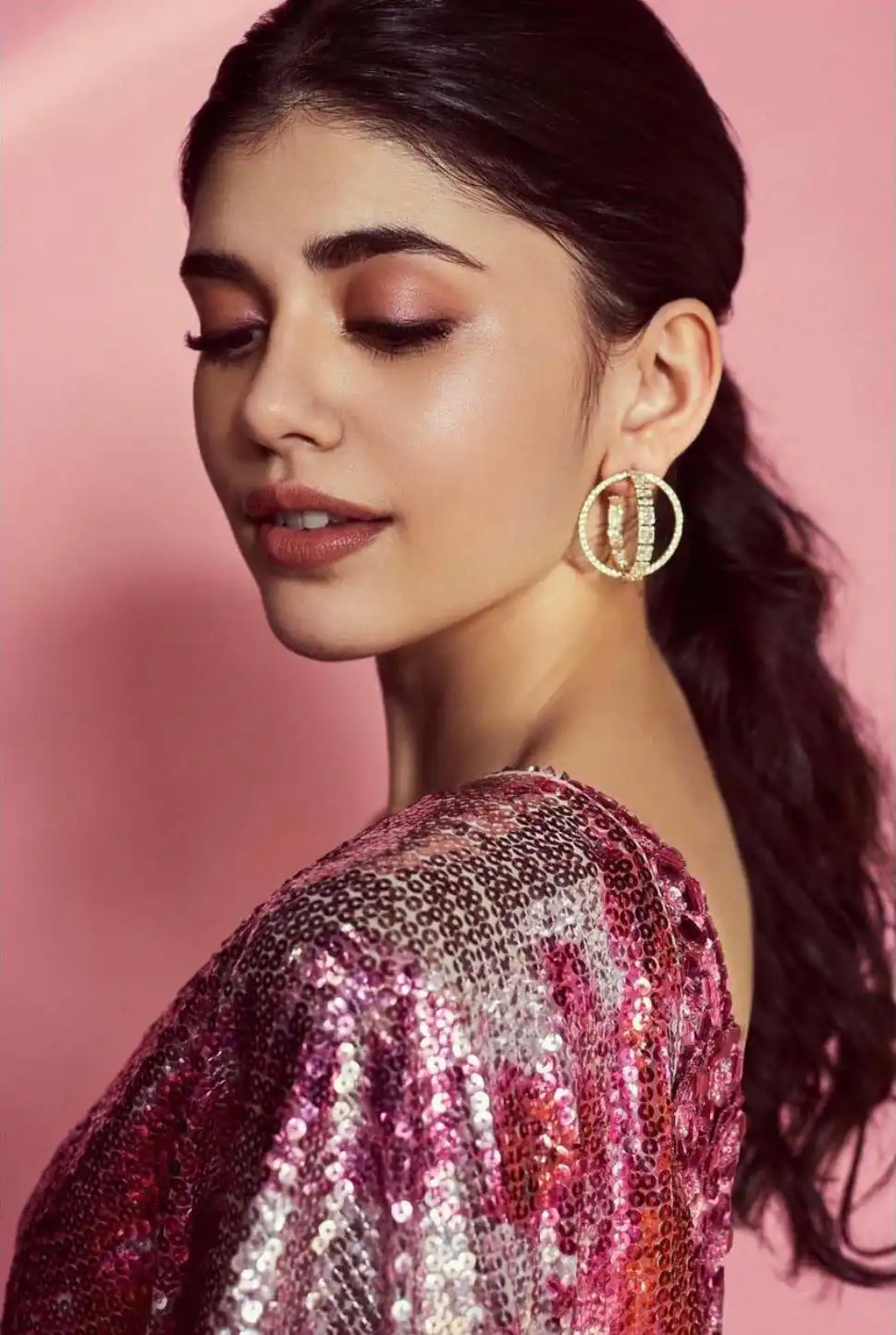 DF3173 Pink Saree : Light Weight Georgette Work : Heavy Digital Print Blouse: Georgette @1499 Sanjana Sanghi Pink Sequence Saree | Sarees, Bollywood Sarees, Creative Sarees, Designer Sarees, Embroidered Sarees, Party Wear Sarees