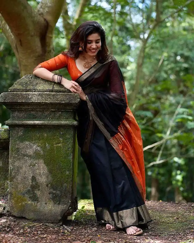 KP 5056 Black Color Soft Lilan Slab Weaving Work Fancy Saree Casual, Party Wear, Wedding, Events Etc. Expected Delivery 4-6 Working Days @1499/- | Sarees, Bollywood Sarees, Creative Sarees, Designer Sarees, Embroidered Sarees, Ethnic Saree, Modern Digital sarees, Party Wear Sarees