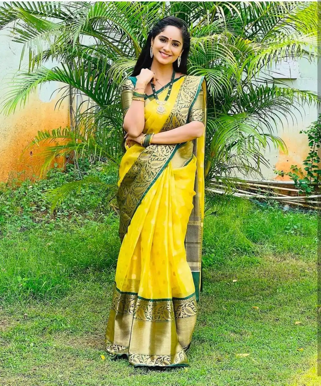 DDF Yellow Green Soft Lichi Silk With Ordinary Design Saree Casual, Party Wear, Wedding, Events, Etc. Expected Delivery 4-6 Working Days 1499/- | Sarees, Bollywood Sarees, Creative Sarees, Designer Sarees, Embroidered Sarees, Ethnic Saree, Modern Digital sarees, Party Wear Sarees