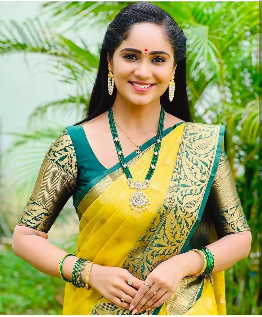 DDF Yellow Green Soft Lichi Silk With Ordinary Design Saree Casual, Party Wear, Wedding, Events, Etc. Expected Delivery 4-6 Working Days 1499/- | Sarees, Bollywood Sarees, Creative Sarees, Designer Sarees, Embroidered Sarees, Ethnic Saree, Modern Digital sarees, Party Wear Sarees