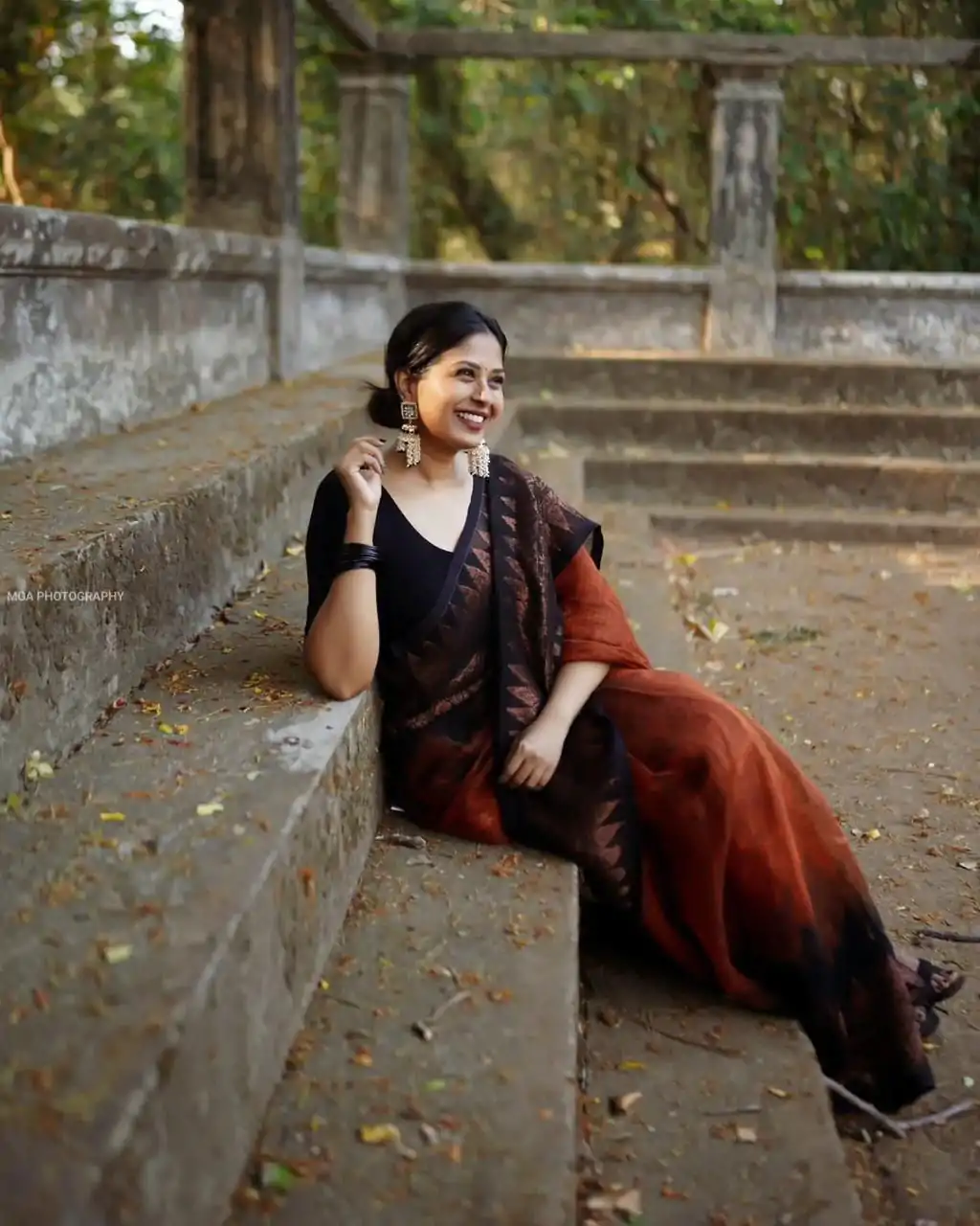 KP 5053 Black & Orange Color Soft Lilan Slab Weaving Work Saree Casual, Party Wear, Wedding, Events Etc. Expected Delivery 4-6 Working Days @1499/- | Sarees, Bollywood Sarees, Creative Sarees, Designer Sarees, Embroidered Sarees, Ethnic Saree, Modern Digital sarees, Party Wear Sarees