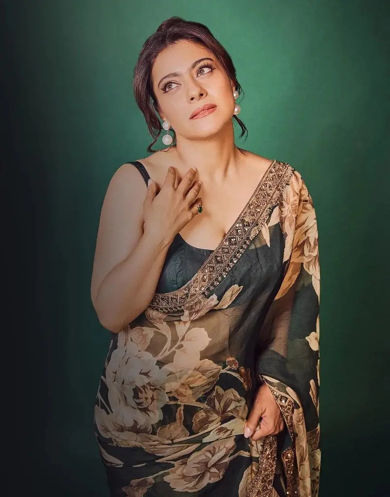 RS Kajal Green Color Heavy Premium Georgette Digital Print Saree Casual, Party Wear, Wedding, Events, Etc. Expected Delivery 4-6 Working Days 1799/- | Sarees, Bollywood Sarees, Creative Sarees, Designer Sarees, Embroidered Sarees, Ethnic Saree, Modern Digital sarees, Party Wear Sarees