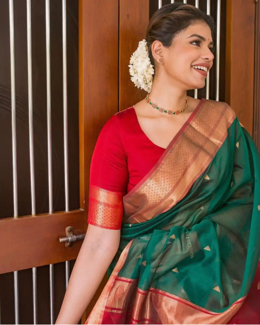 DDF Triveni Green Color Banarasi Soft Silk Ordinary Design Saree Casual, Party Wear, Wedding, Events, Etc. Expected Delivery 4-6 Working Days 1499/- | Sarees, Bollywood Sarees, Creative Sarees, Designer Sarees, Embroidered Sarees, Ethnic Saree, Modern Digital sarees, Party Wear Sarees