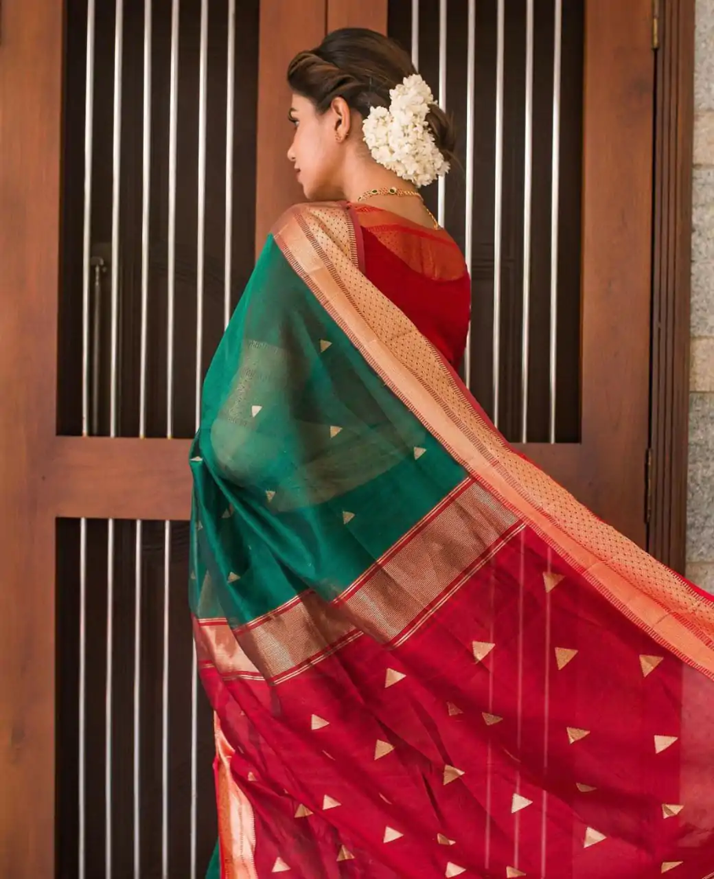 DDF Triveni Green Color Banarasi Soft Silk Ordinary Design Saree Casual, Party Wear, Wedding, Events, Etc. Expected Delivery 4-6 Working Days 1499/- | Sarees, Bollywood Sarees, Creative Sarees, Designer Sarees, Embroidered Sarees, Ethnic Saree, Modern Digital sarees, Party Wear Sarees