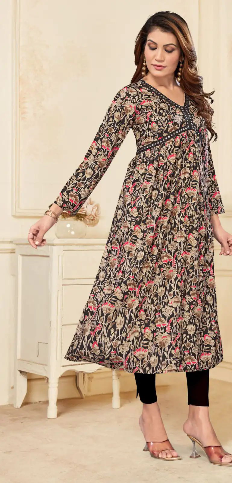 INLI Alia Black Color Heavy Rayon Print with Foil Work Kurti Casual, Wedding, Party, Festive, Events Etc. Expected Delivery 4-6 Days @1299/- | Kurti, Bollywood Kurti, Creative Kurtis, Designer Kurti, Party Wear Kurti, Selfie Kurti