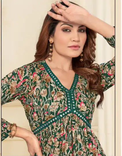 INLI  Alia Green Color Heavy Rayon Print with Foil Work Kurti Casual, Wedding, Party, Festive, Events Etc. Expected Delivery 4-6 Days @1299/- | Kurti, Bollywood Kurti, Creative Kurtis, Designer Kurti, Party Wear Kurti, Selfie Kurti