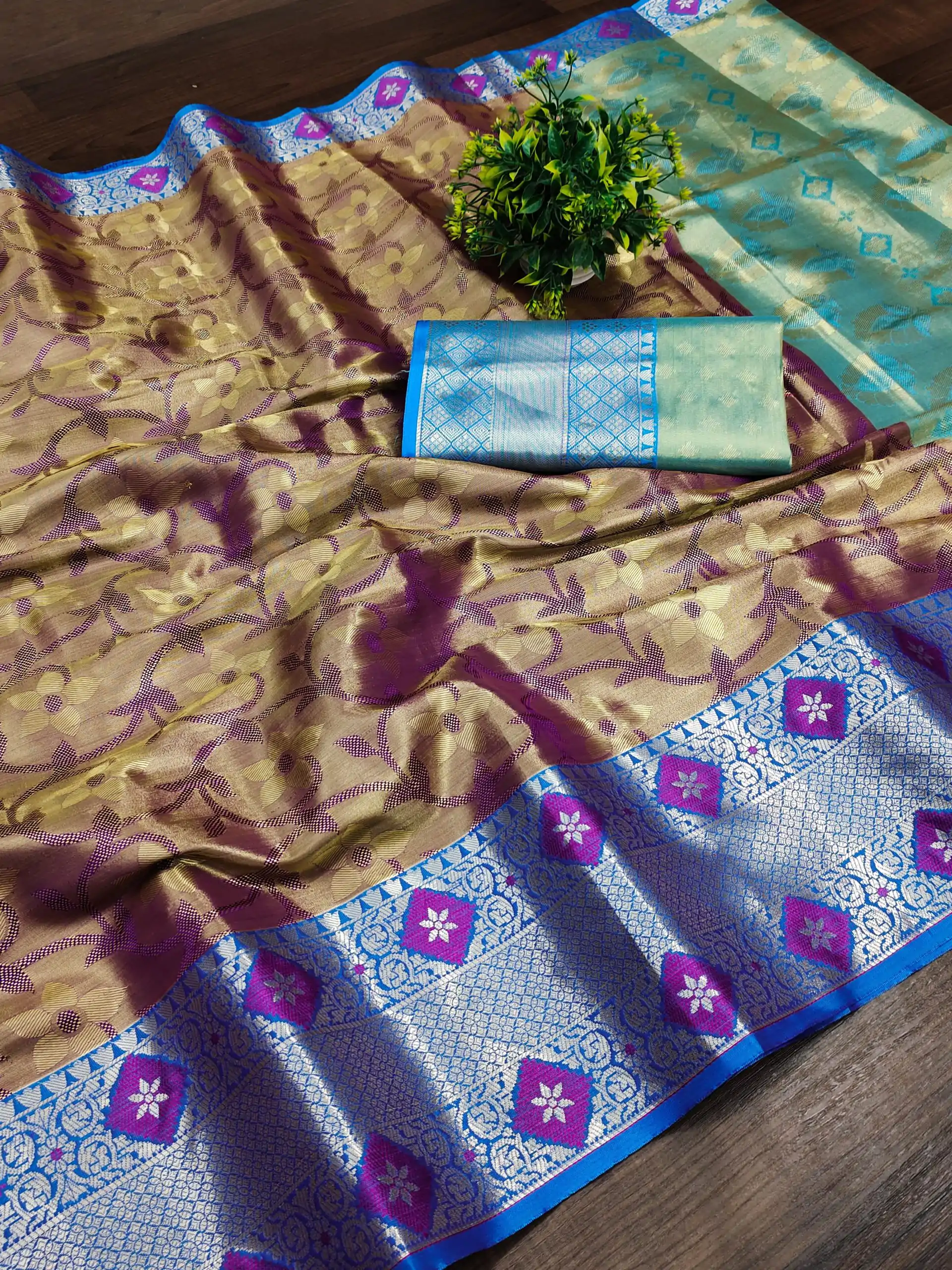 MB™️ 3236 Grey Color Soft & Pure Organic Silk Gold Zari Weaving Saree Casual, Party Wear, Wedding, Events Etc. Expected Delivery 4-6 Working Days @1699/- | Sarees, Bollywood Sarees, Creative Sarees, Designer Sarees, Embroidered Sarees, Ethnic Saree, Modern Digital sarees, Party Wear Sarees