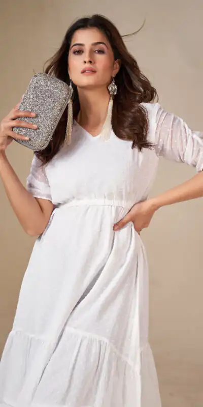 INLI Charming White Color Heavy Georgette Butti Kurti Casual, Wedding, Party, Festive, Events Etc. Expected Delivery 4-6 Working Days @1299/- | Kurti, Bollywood Kurti, Creative Kurtis, Designer Kurti, Party Wear Kurti, Selfie Kurti