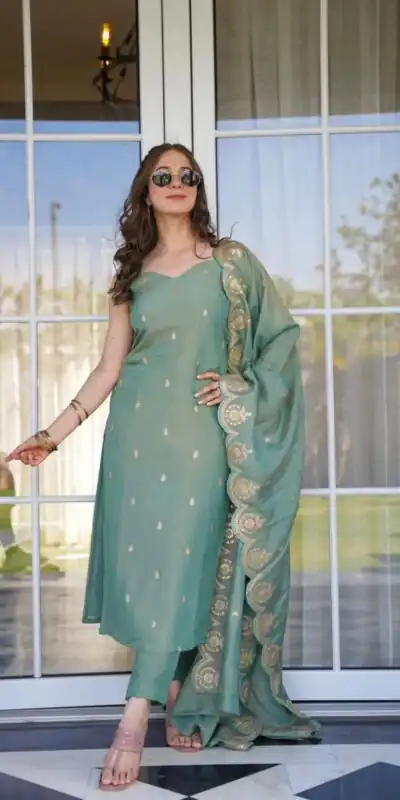 SRK 5154 Peacock Green Color Pure Chinnon Silk Embroidery Sequence Salwar Suit Wedding, Party, Festive, Events Expected Delivery 4-6 Working Days @ 1749/- | Jump Suits, Salwar suit, Designer Suits, Casual Suits, Creative suits, Palazzo Suits, Party Wear Suits, Patiala Suits, Straight Suits