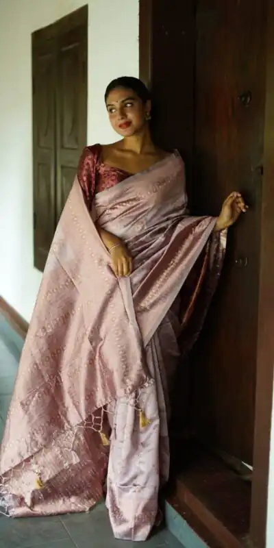 DDF 126 Cream Color Soft Lichi Silk Ordinary Design Rich Pallu Saree Casual, Party Wear, Events, Festivals Etc. Expected Delivery 4-6 Working Days 1549 | Sarees, Bollywood Sarees, Creative Sarees, Designer Sarees, Embroidered Sarees, Ethnic Saree, Modern Digital sarees, Party Wear Sarees