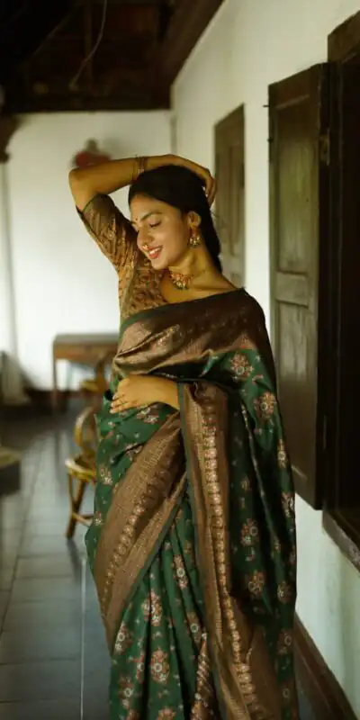 DDF 126 Green Color Soft Lichi Silk Ordinary Design Rich Pallu Saree Casual, Party Wear, Events, Festivals Etc. Expected Delivery 4-6 Working Days 1549 | Sarees, Bollywood Sarees, Creative Sarees, Designer Sarees, Embroidered Sarees, Ethnic Saree, Modern Digital sarees, Party Wear Sarees