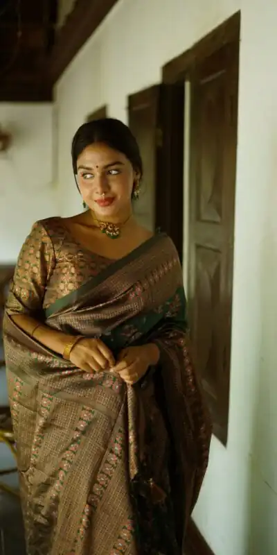 DDF 126 Green Color Soft Lichi Silk Ordinary Design Rich Pallu Saree Casual, Party Wear, Events, Festivals Etc. Expected Delivery 4-6 Working Days 1549 | Sarees, Bollywood Sarees, Creative Sarees, Designer Sarees, Embroidered Sarees, Ethnic Saree, Modern Digital sarees, Party Wear Sarees