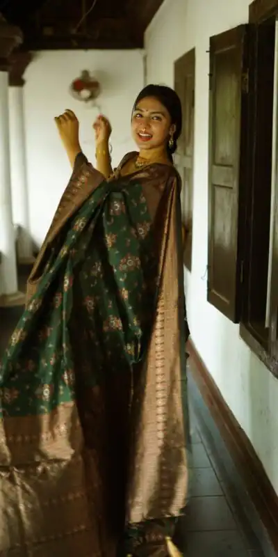 DDF 126 Green Color Soft Lichi Silk Ordinary Design Rich Pallu Saree Casual, Party Wear, Events, Festivals Etc. Expected Delivery 4-6 Working Days 1549 | Sarees, Bollywood Sarees, Creative Sarees, Designer Sarees, Embroidered Sarees, Ethnic Saree, Modern Digital sarees, Party Wear Sarees