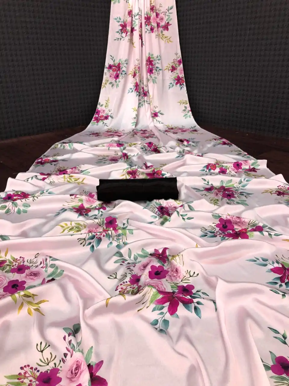 Veechis AROHI Light Pink Heavy Devsena Soft Silk Saree Digital Print Saree Casual, Party , Festive, Events Etc. Expected Delivery 4-6 Working Days @1499 | Sarees, Bollywood Sarees, Creative Sarees, Designer Sarees, Embroidered Sarees, Modern Digital sarees, Party Wear Sarees