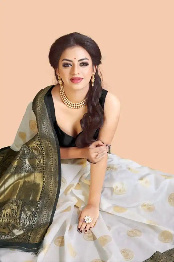 KP 5055 White & Black Color Soft Lichi Silk Jacquard Work Saree Casual, Party Wear, Wedding, Events Etc. Expected Delivery 4-6 Working Days @1499/- | Sarees, Bollywood Sarees, Creative Sarees, Designer Sarees, Embroidered Sarees, Ethnic Saree, Modern Digital sarees, Party Wear Sarees