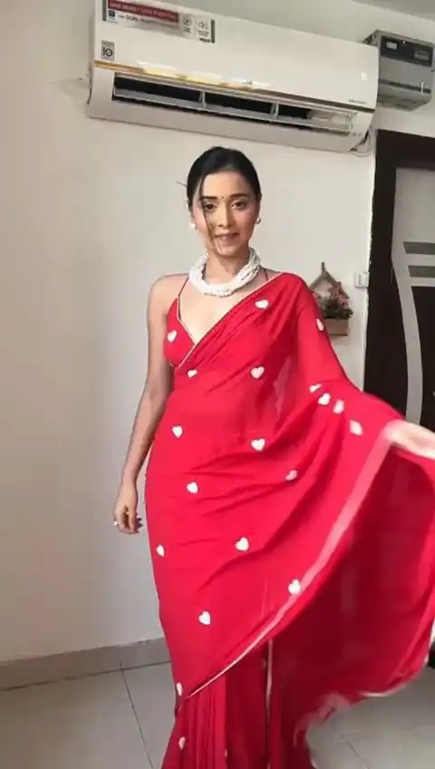 DDH LOVING Red  Color Georgette With Hart Gmathi Work Saree Events Casual, Wedding, Festive, Events Etc. Expected Delivery  4-6 Working Days @1499/- | Sarees, Bollywood Sarees, Creative Sarees, Designer Sarees, Embroidered Sarees, Ethnic Saree, Modern Digital sarees, Party Wear Sarees