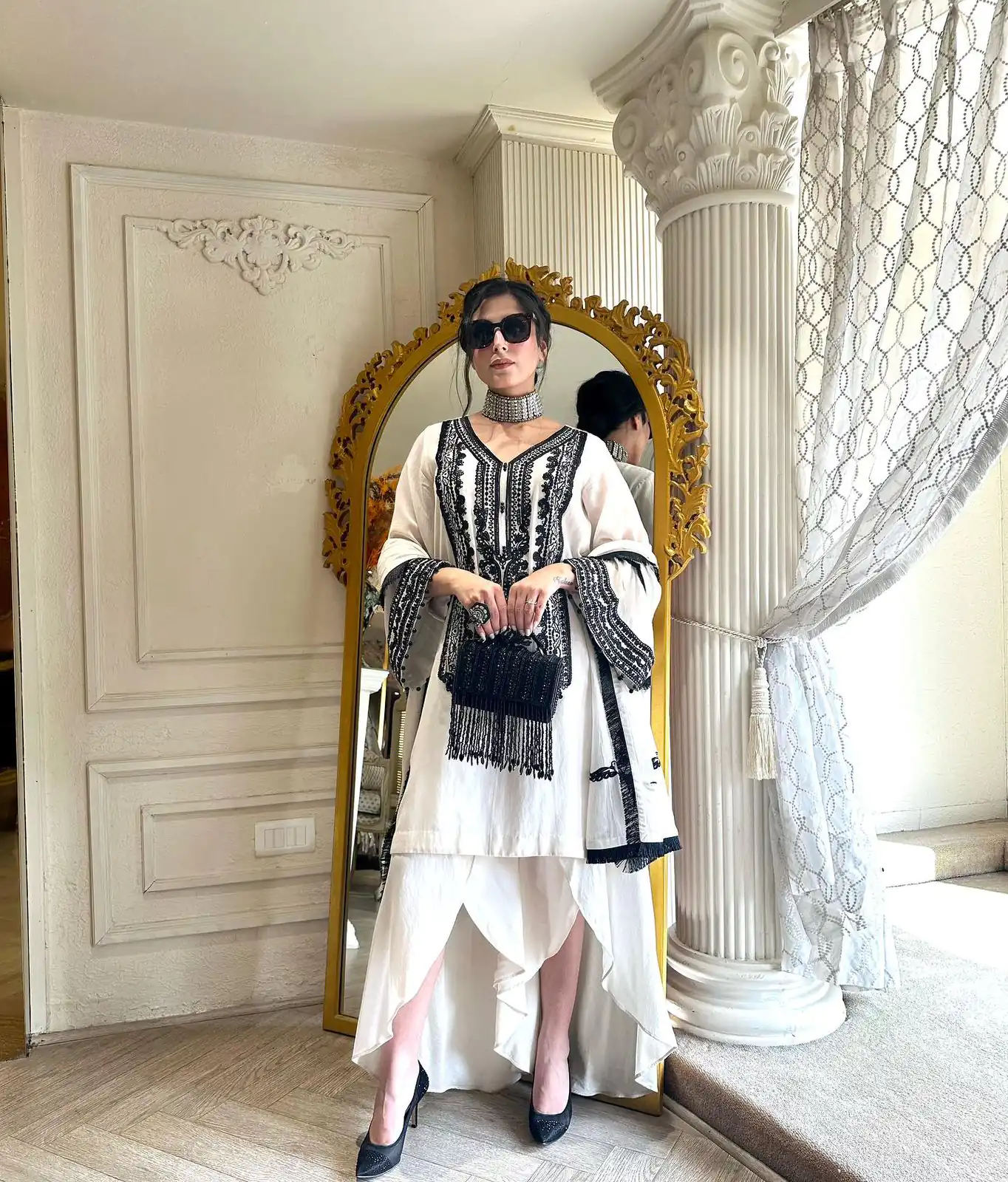 KD 1437 White Color Faux Georgette Thread Work Salwar Suit Casual, Party, Festive, Events Wedding Etc.  Expected Delivery 4-6 Working Days @1899/- Only | Salwar suit, Designer Suits, Casual Suits, Creative suits, Palazzo Suits, Party Wear Suits, Straight Suits