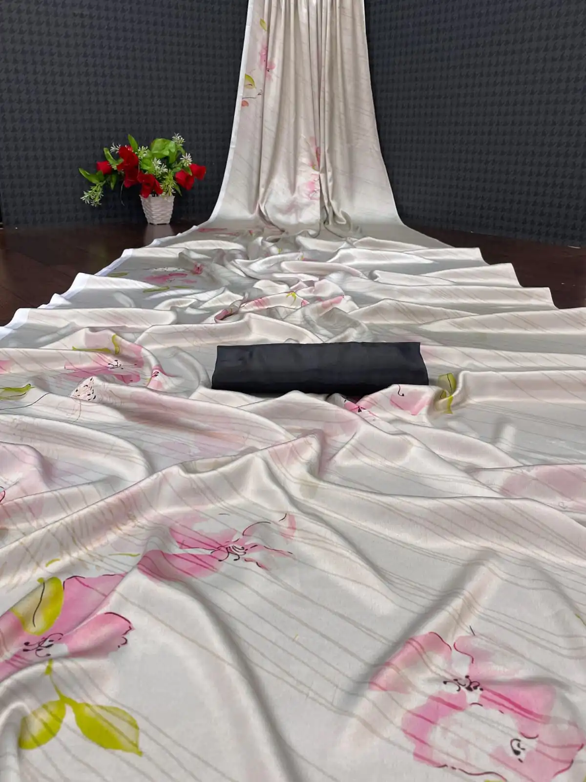 Veechis 6001 Baby Pink Heavy Devsena Soft Silk Saree Digital Print Saree Casual, Party Festive, Events Etc. Expected Delivery 4-6 Working Days @1499/- | Sarees, Bollywood Sarees, Creative Sarees, Designer Sarees, Embroidered Sarees, Modern Digital sarees, Party Wear Sarees