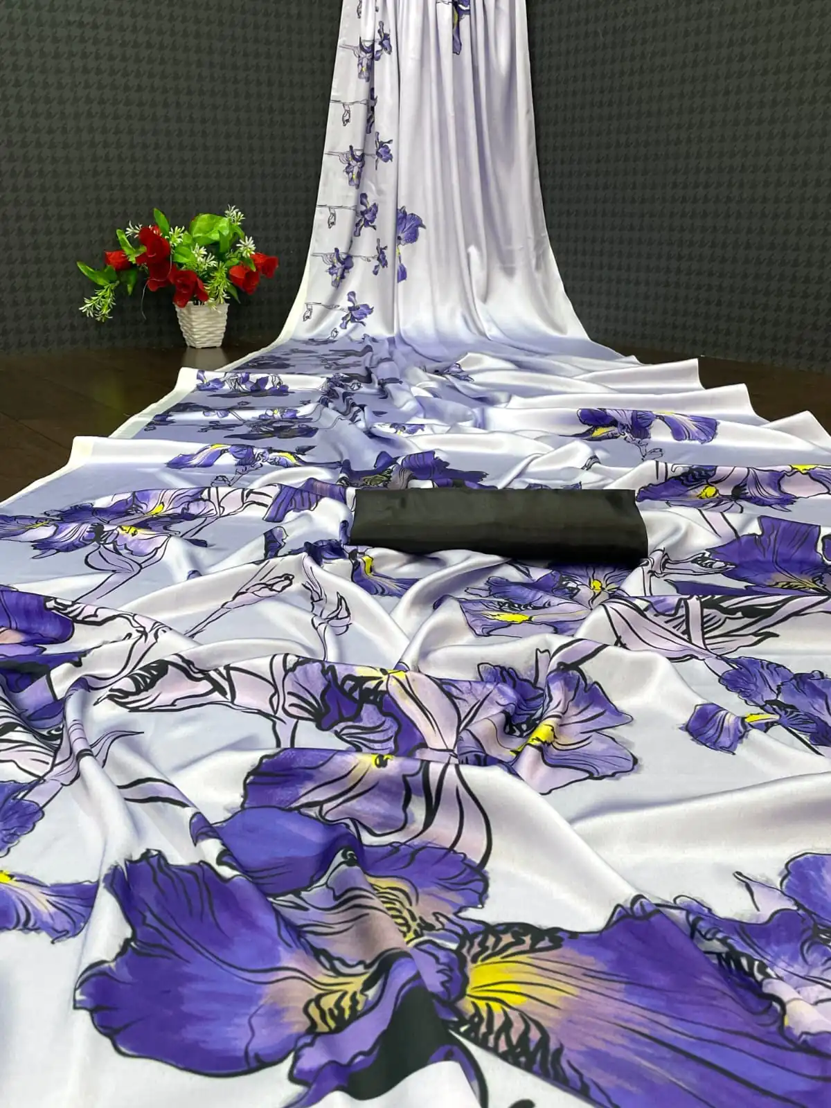 Veechis 6001 White Heavy Devsena Soft Silk Saree Digital Print Saree Casual, Party , Festive, Events Etc. Expected Delivery 4-6 Working Days @1499 | Sarees, Bollywood Sarees, Creative Sarees, Designer Sarees, Embroidered Sarees, Modern Digital sarees, Party Wear Sarees