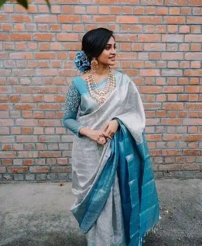 ES 8161 Silver Color Soft Lichi Silk Butti Work Saree Casual, Wedding, Party, Festive, Events Etc. Expected Delivery 4-6 Working Days @1499/- | Sarees, Bollywood Sarees, Creative Sarees, Designer Sarees, Embroidered Sarees, Ethnic Saree, Modern Digital sarees, Party Wear Sarees