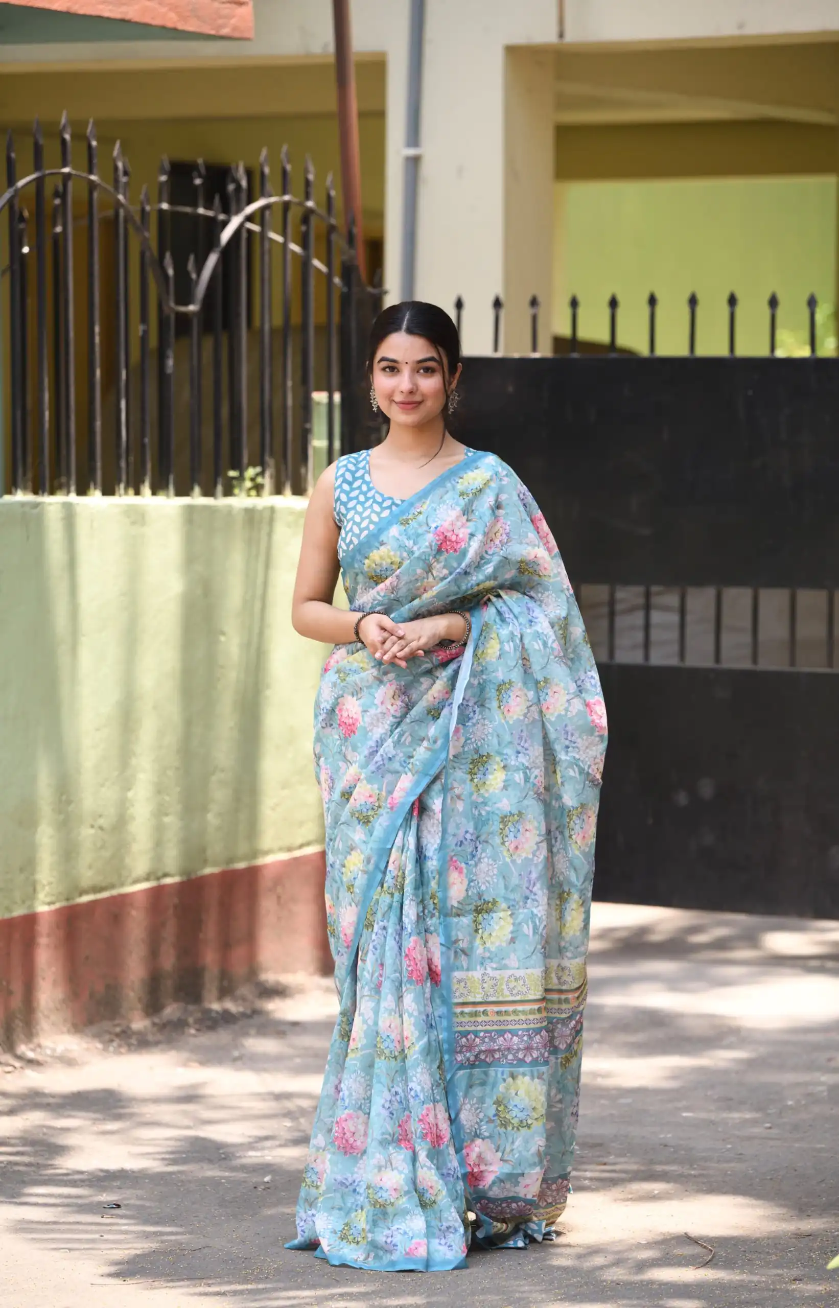 Veechis 110 Blue Color Linen Beautiful Digital Printed Work Saree Casual, Party Festive, Events. Expected Delivery 4-6 Working Days @1549/- | Sarees, Bollywood Sarees, Creative Sarees, Designer Sarees, Embroidered Sarees, Modern Digital sarees, Party Wear Sarees